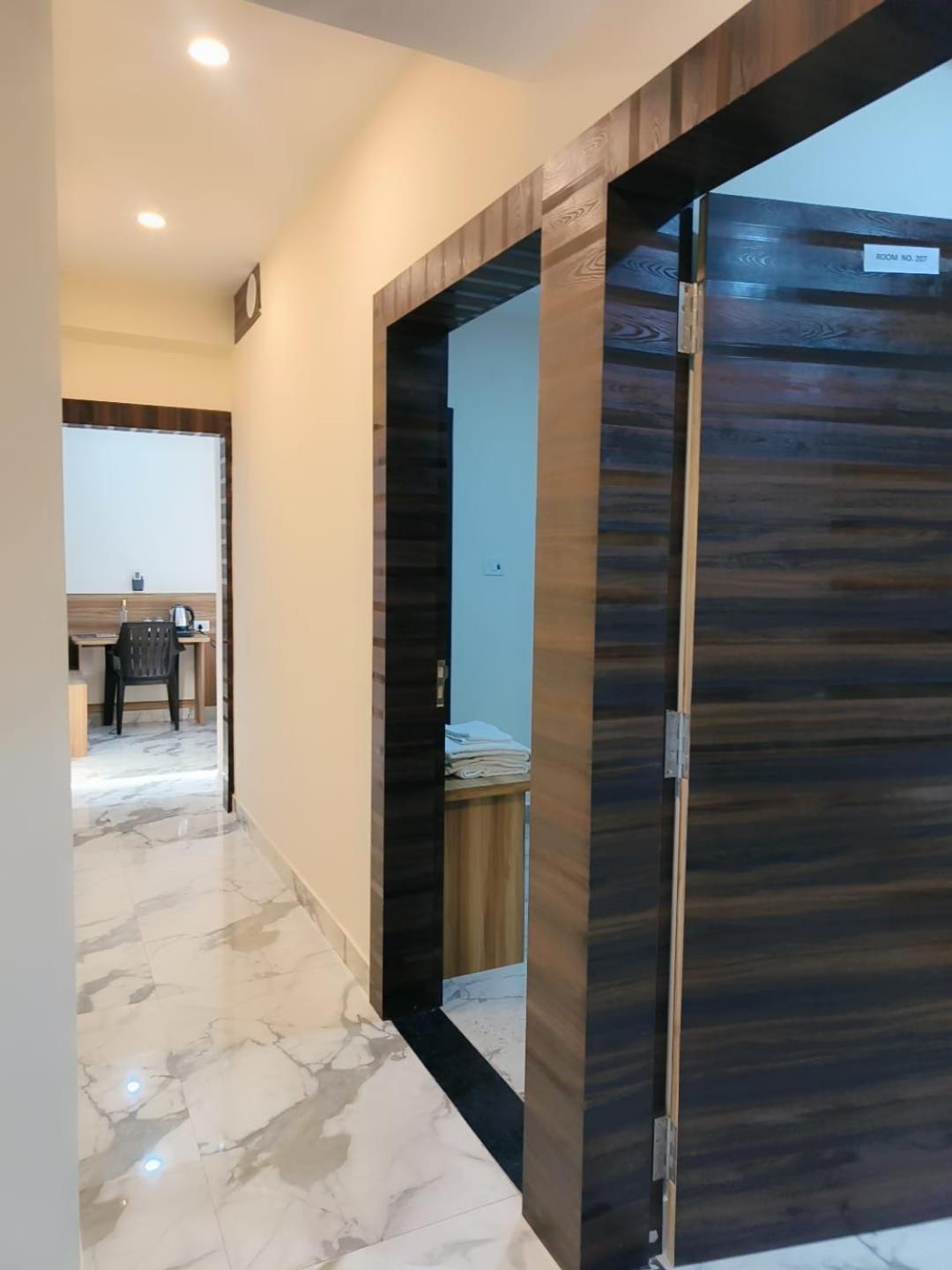 Nandi Retreat Homestay Waranasi Zewnętrze zdjęcie