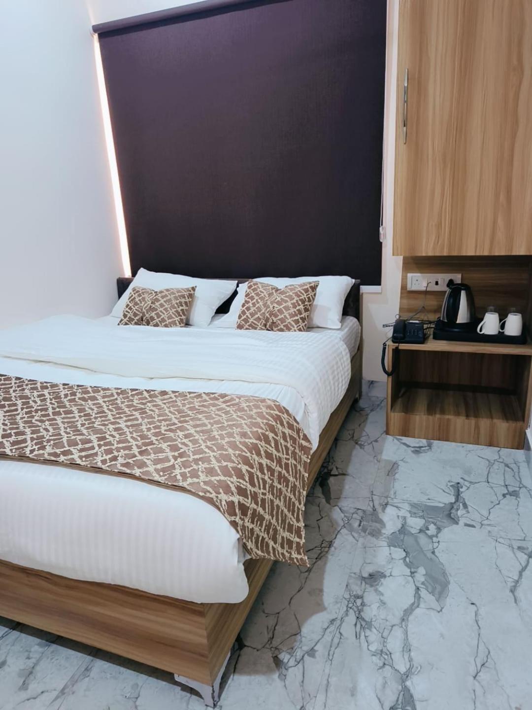 Nandi Retreat Homestay Waranasi Zewnętrze zdjęcie