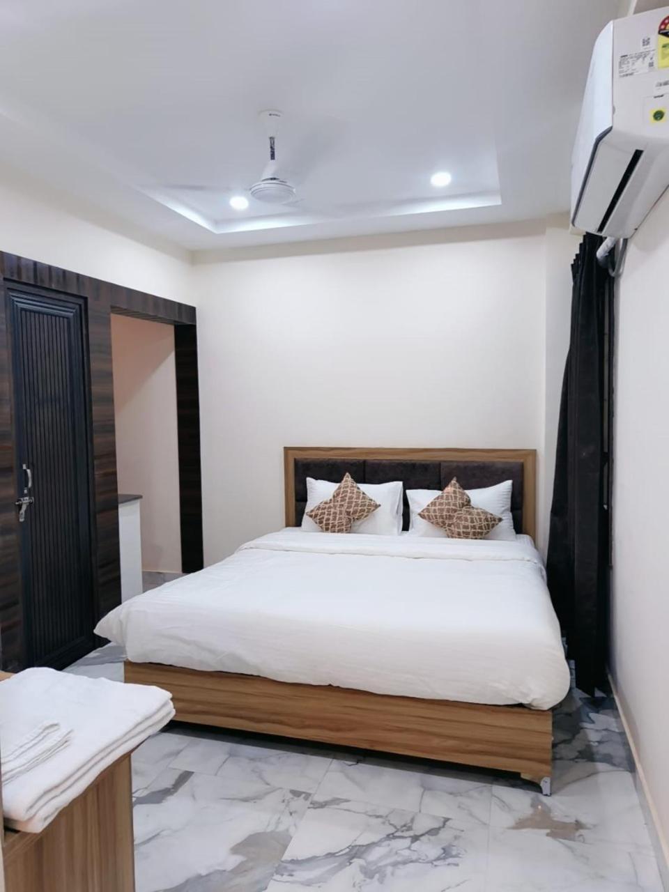 Nandi Retreat Homestay Waranasi Zewnętrze zdjęcie
