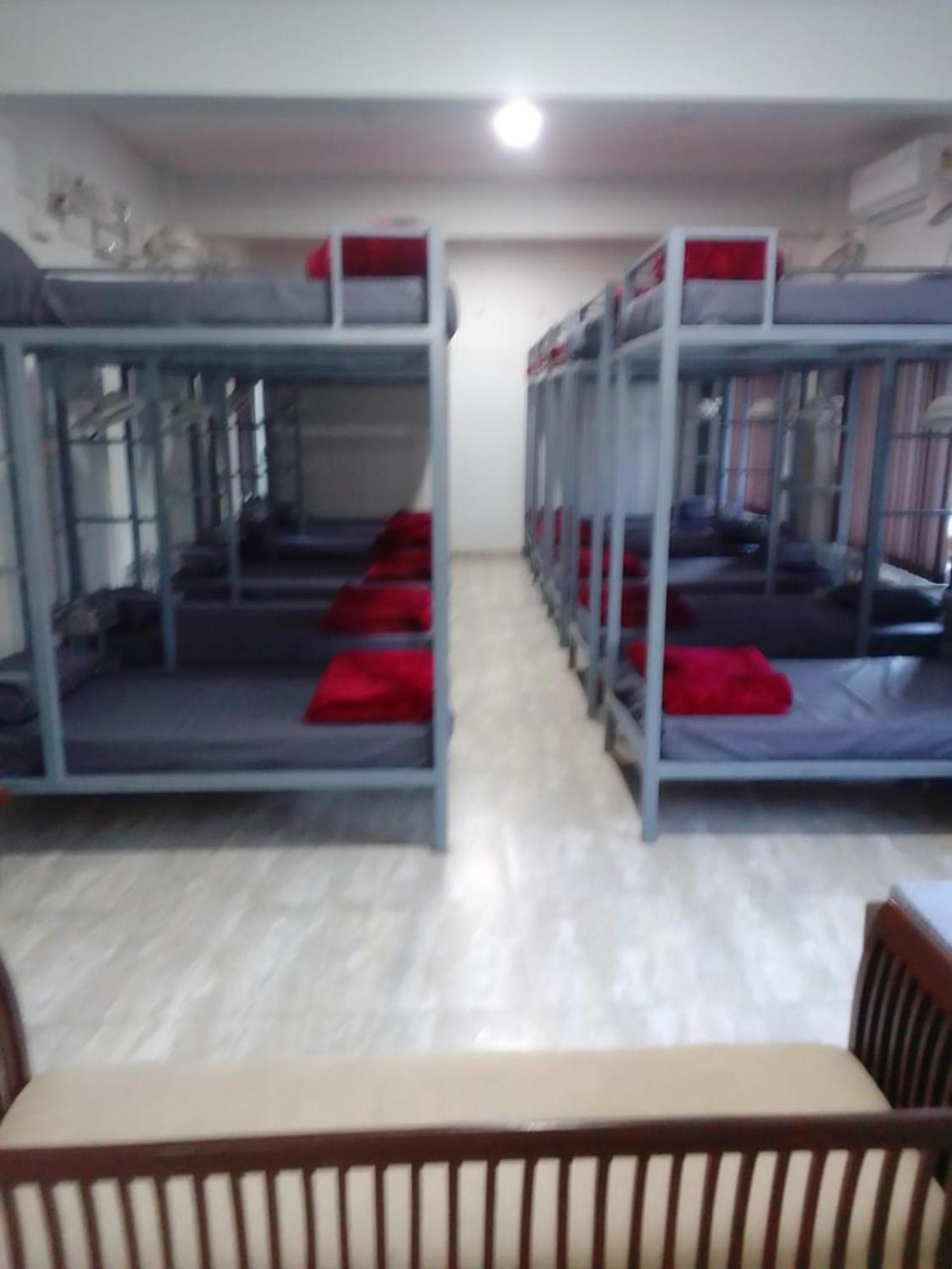 Nandi Retreat Homestay Waranasi Zewnętrze zdjęcie